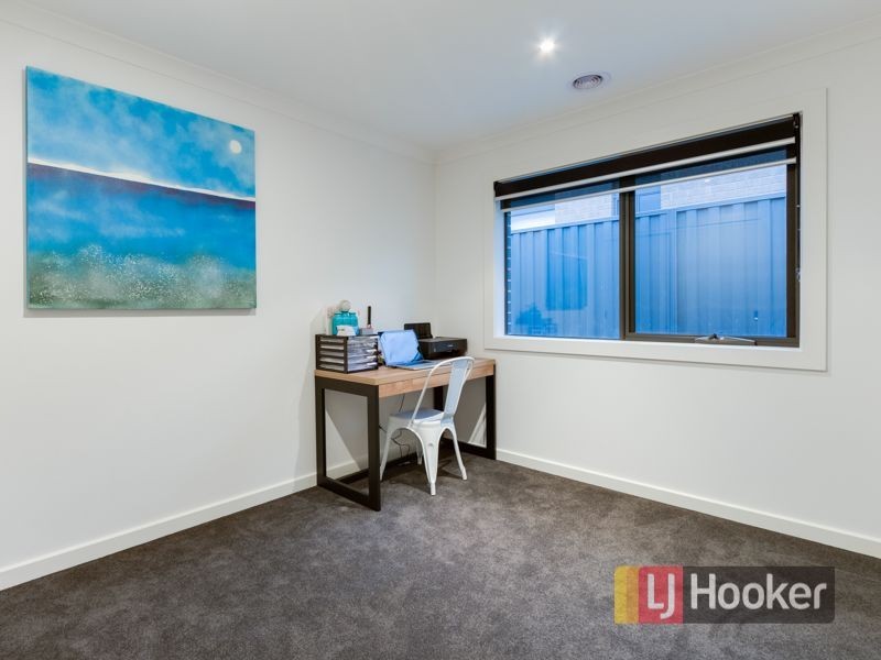 34 Constance Way, Pakenham VIC 3810