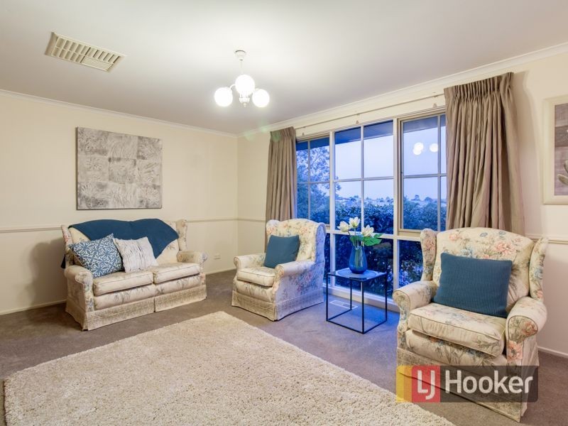 3 McInnes Court, Pakenham VIC 3810