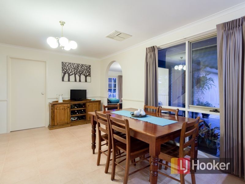 3 McInnes Court, Pakenham VIC 3810