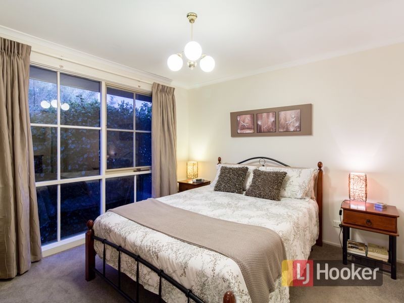 3 McInnes Court, Pakenham VIC 3810