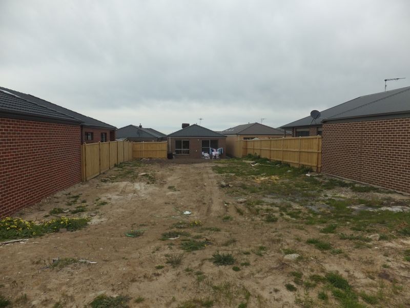 26 Belmont Crescent, Pakenham VIC 3810