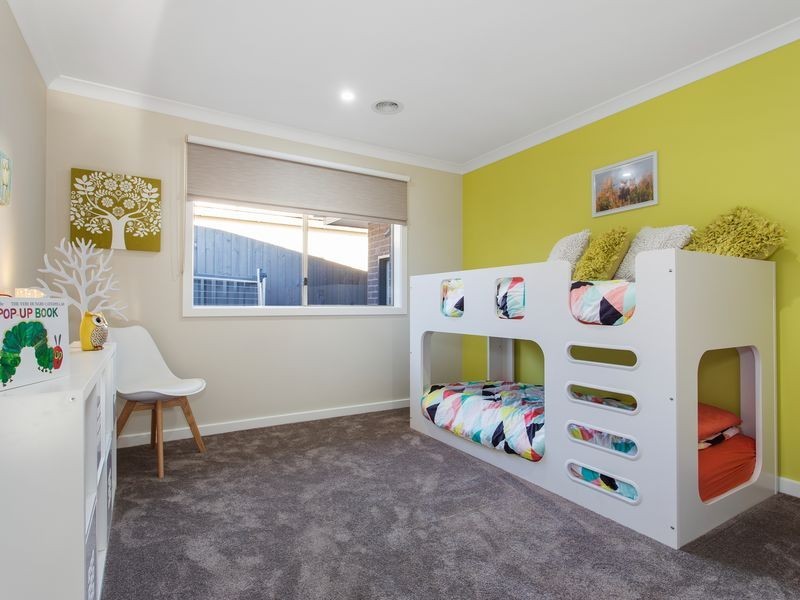 2 Cooper Rise, Bunyip VIC 3815