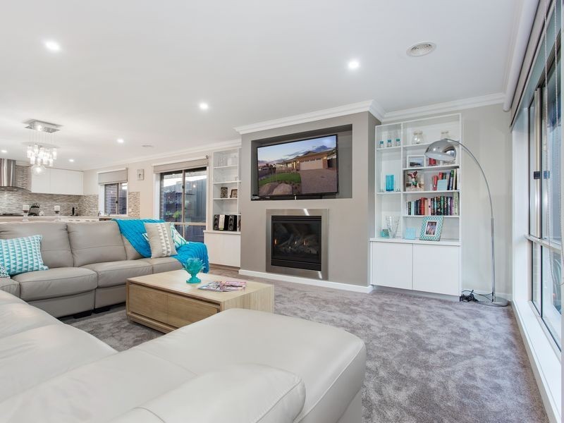 2 Cooper Rise, Bunyip VIC 3815