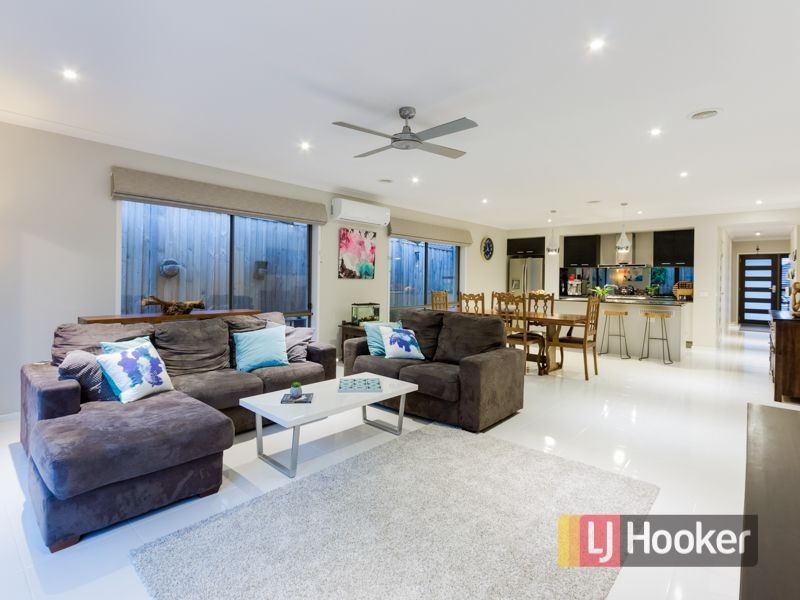 8 Berkley Street, Pakenham VIC 3810