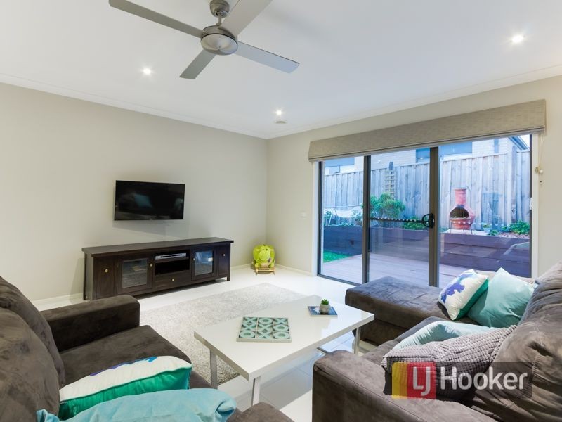 8 Berkley Street, Pakenham VIC 3810