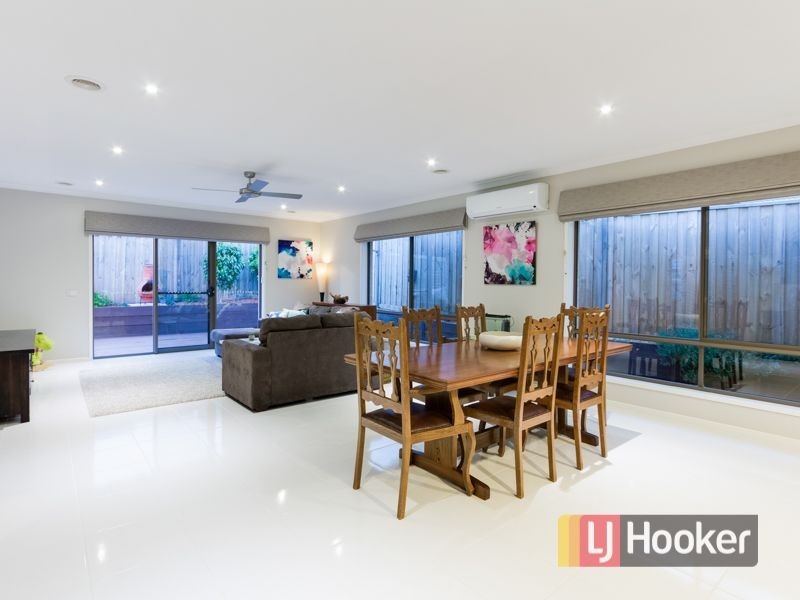 8 Berkley Street, Pakenham VIC 3810