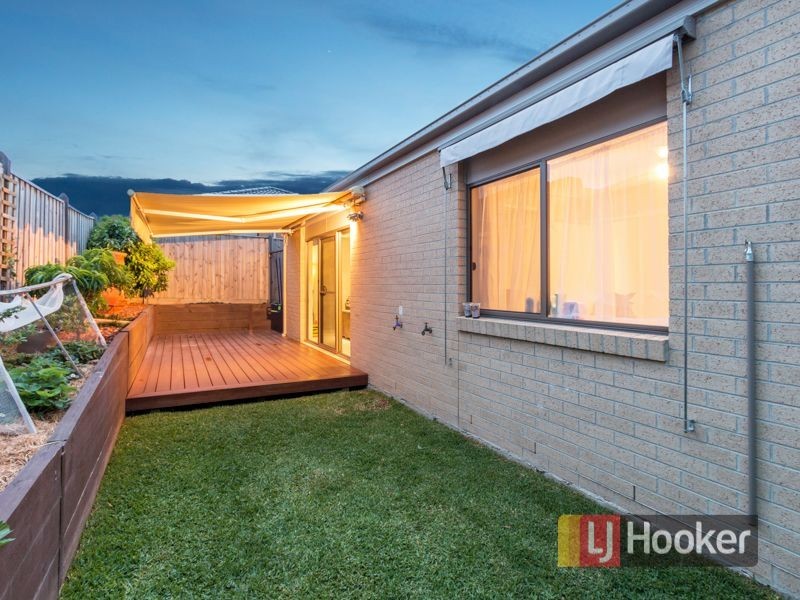 8 Berkley Street, Pakenham VIC 3810