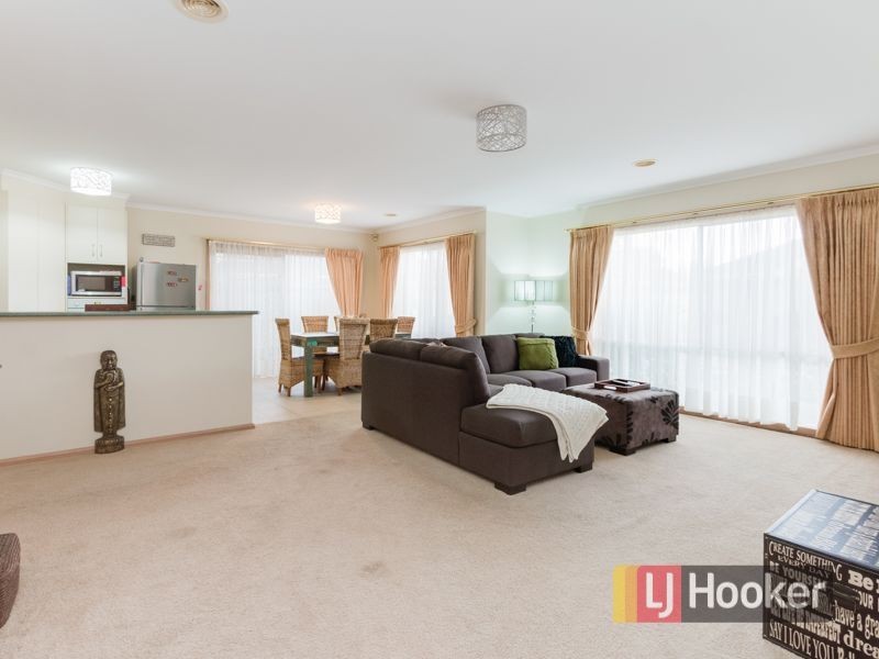 2/166 Princes Highway, Pakenham VIC 3810