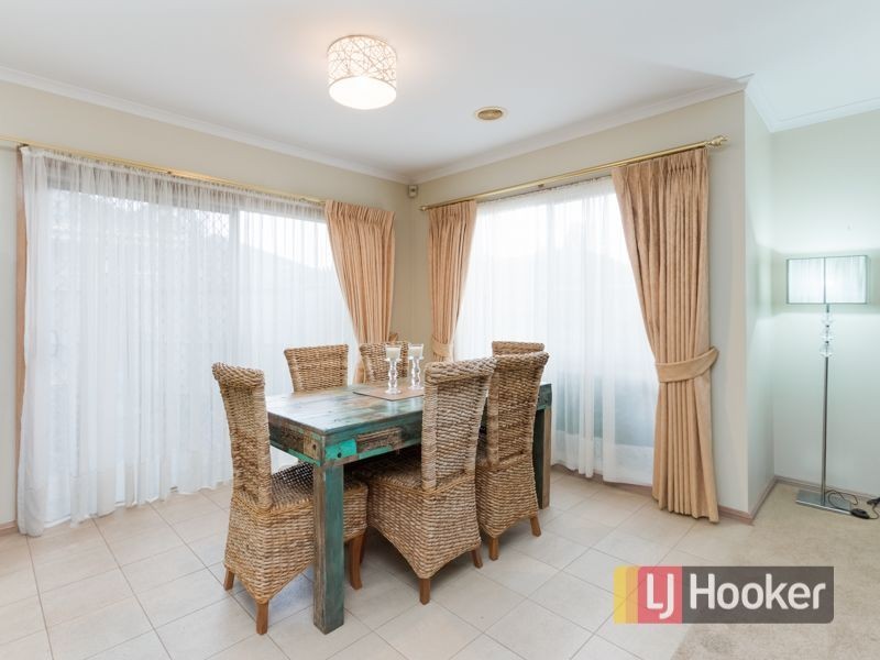 2/166 Princes Highway, Pakenham VIC 3810