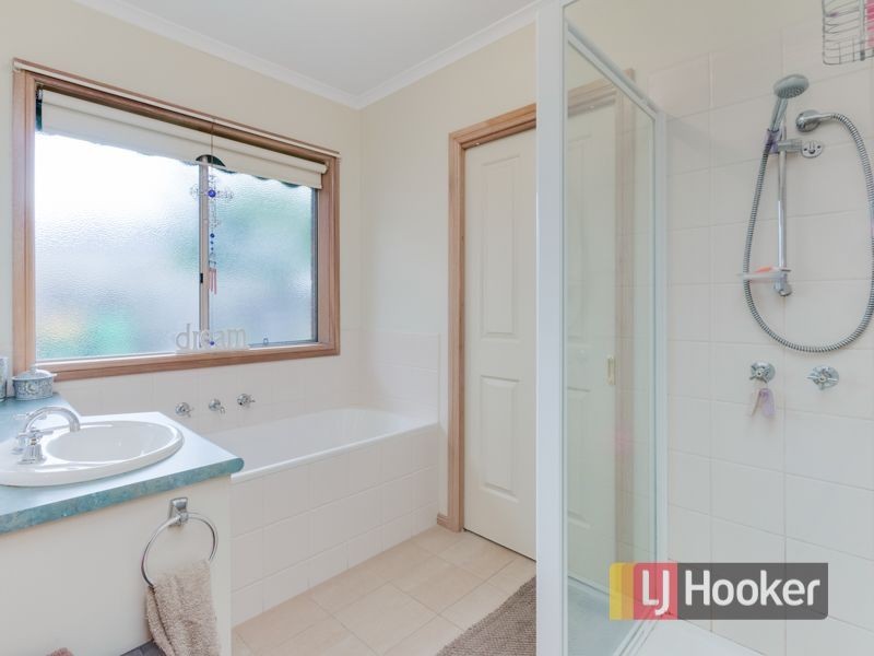 2/166 Princes Highway, Pakenham VIC 3810