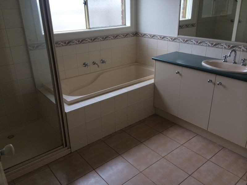 7 Storey Drive, Pakenham VIC 3810