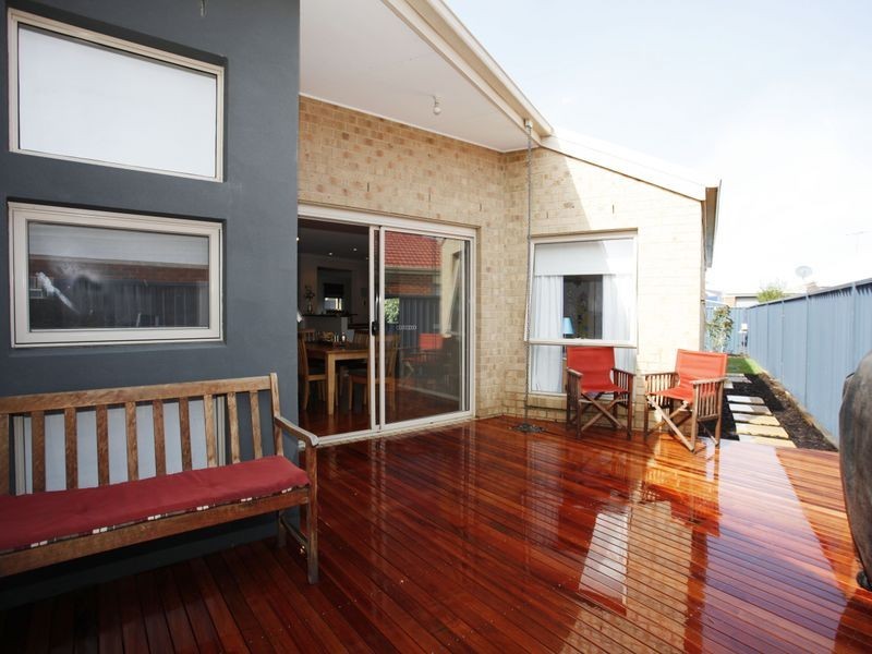 52 Shearwater Drive, Pakenham VIC 3810