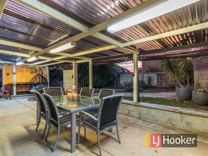 2 Dowd Court, Pakenham VIC 3810