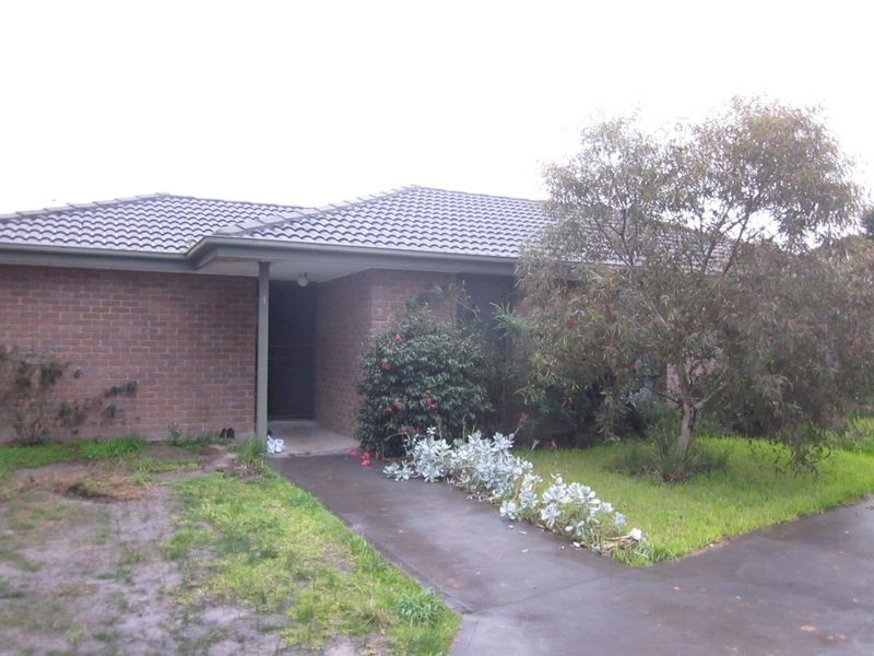 1/22 Cameron Way, Pakenham VIC 3810