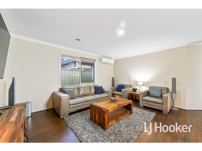 22 Zenith Street, Pakenham VIC 3810