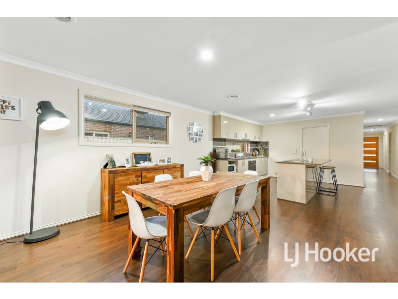 22 Zenith Street, Pakenham VIC 3810