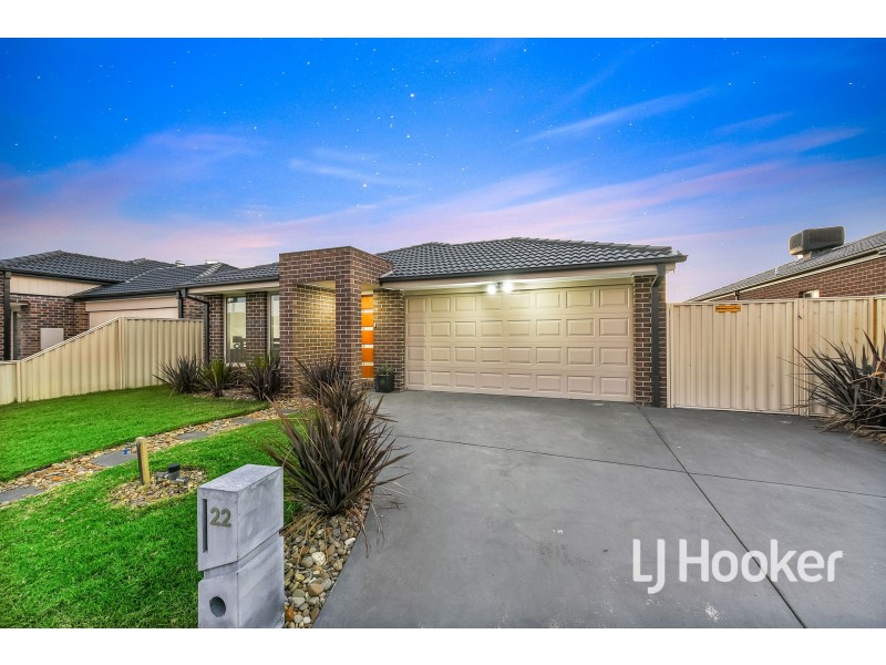 22 Zenith Street, Pakenham VIC 3810