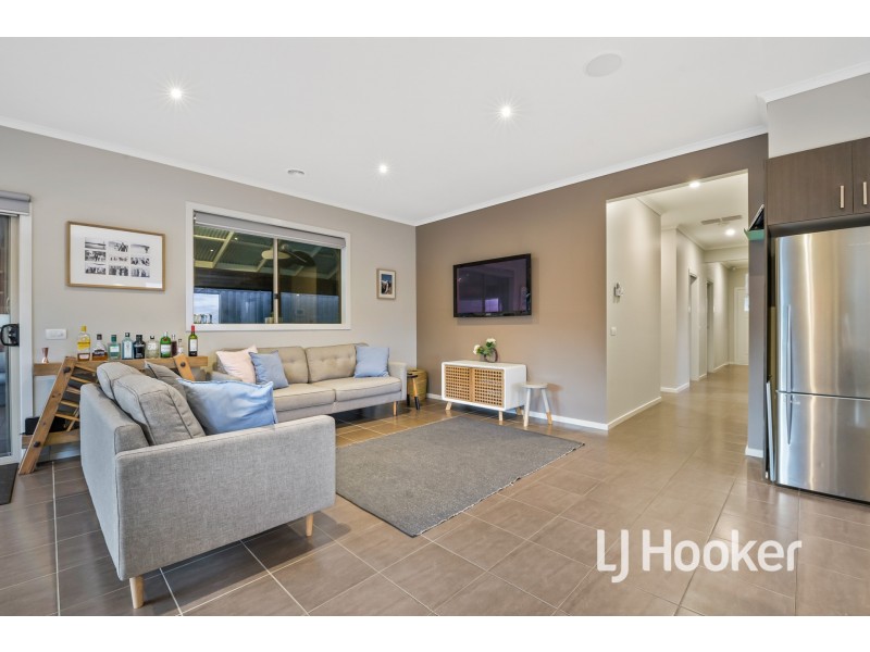 3 Balaton Drive, Pakenham VIC 3810