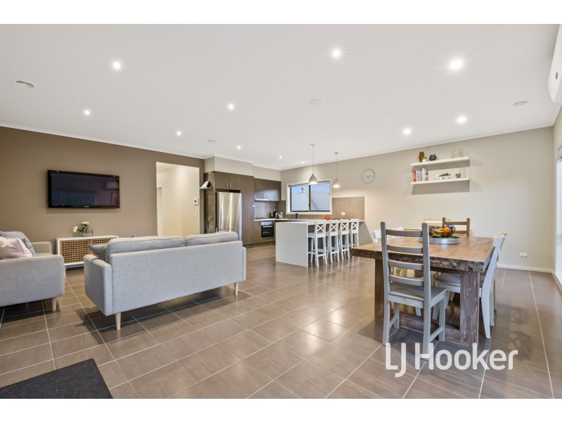 3 Balaton Drive, Pakenham VIC 3810