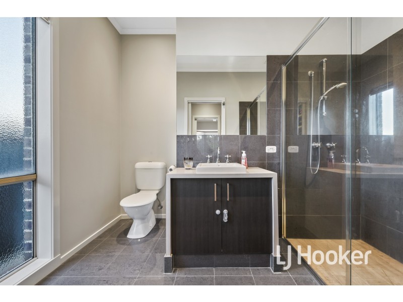 3 Balaton Drive, Pakenham VIC 3810