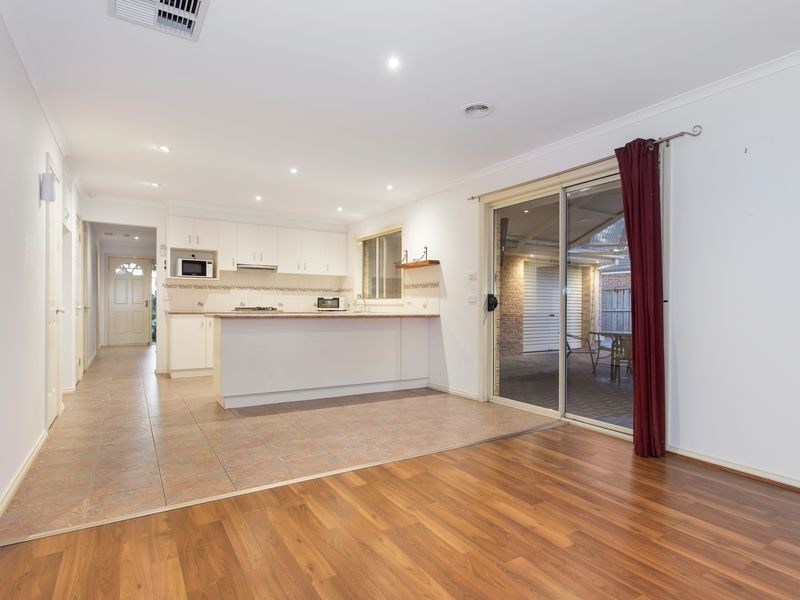 37 Spring Circuit, Pakenham VIC 3810