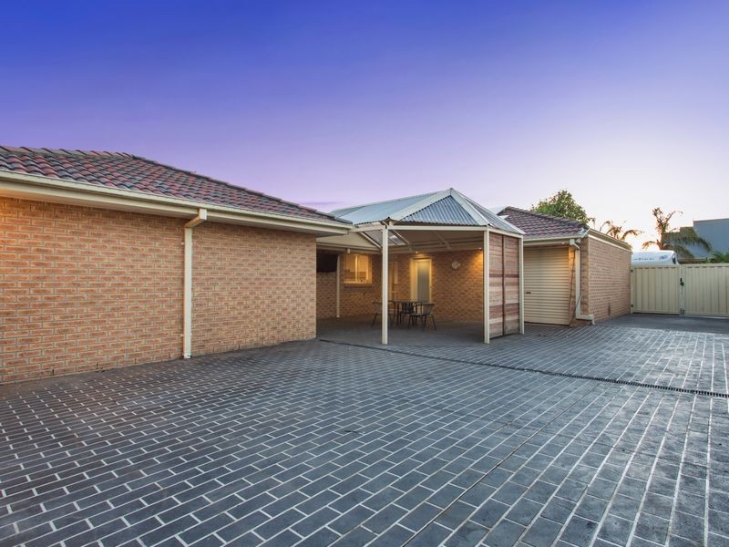 37 Spring Circuit, Pakenham VIC 3810