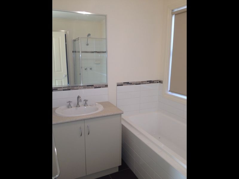 23/18 Ben Drive, Pakenham VIC 3810