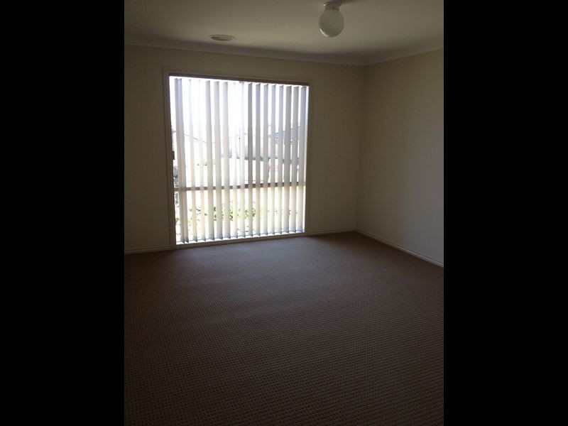 9 Keating Street, Pakenham VIC 3810