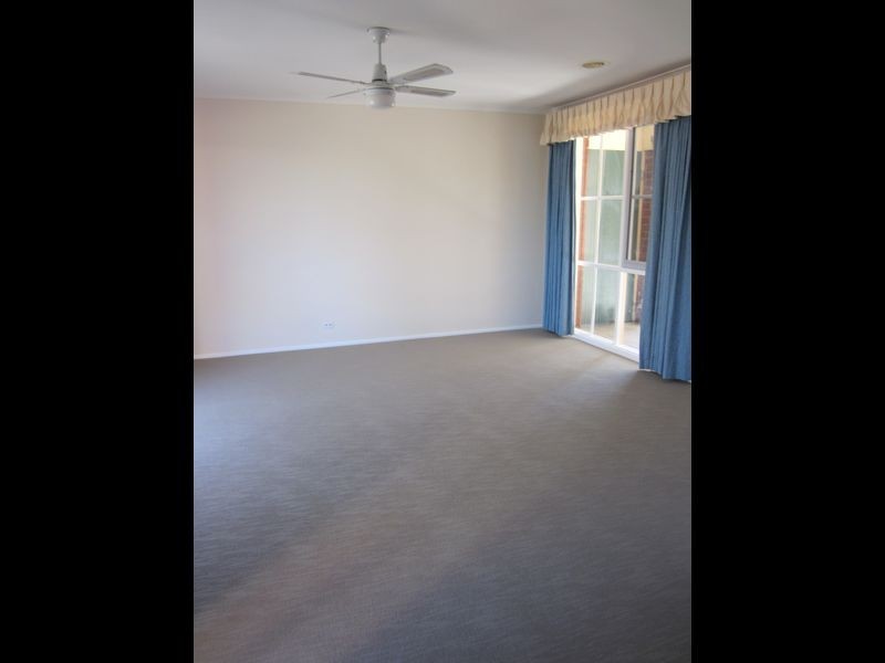 68 Murphy Road, Pakenham VIC 3810