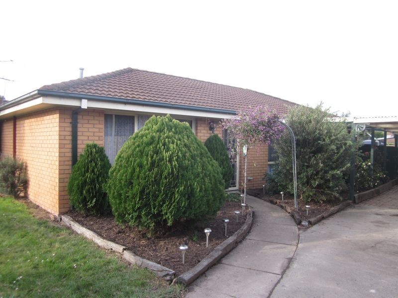 4 Katjusha Court, Pakenham VIC 3810