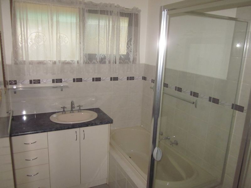 4 Katjusha Court, Pakenham VIC 3810