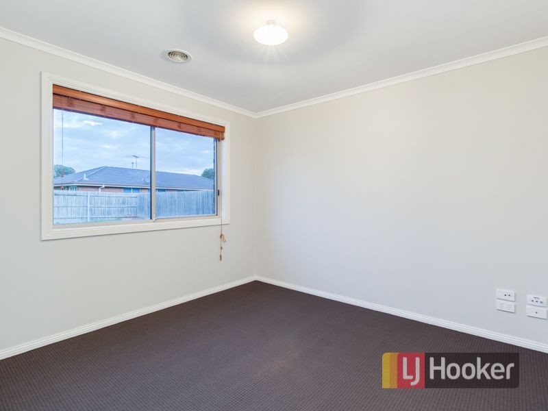 84 Manna Gum Drive, Pakenham VIC 3810