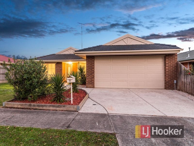 84 Manna Gum Drive, Pakenham VIC 3810