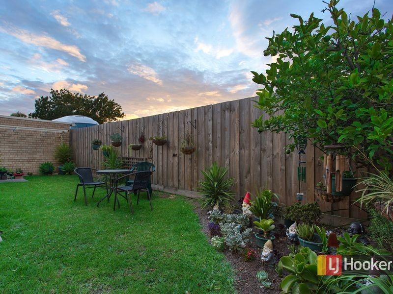 2/20 Henty Street, Pakenham VIC 3810