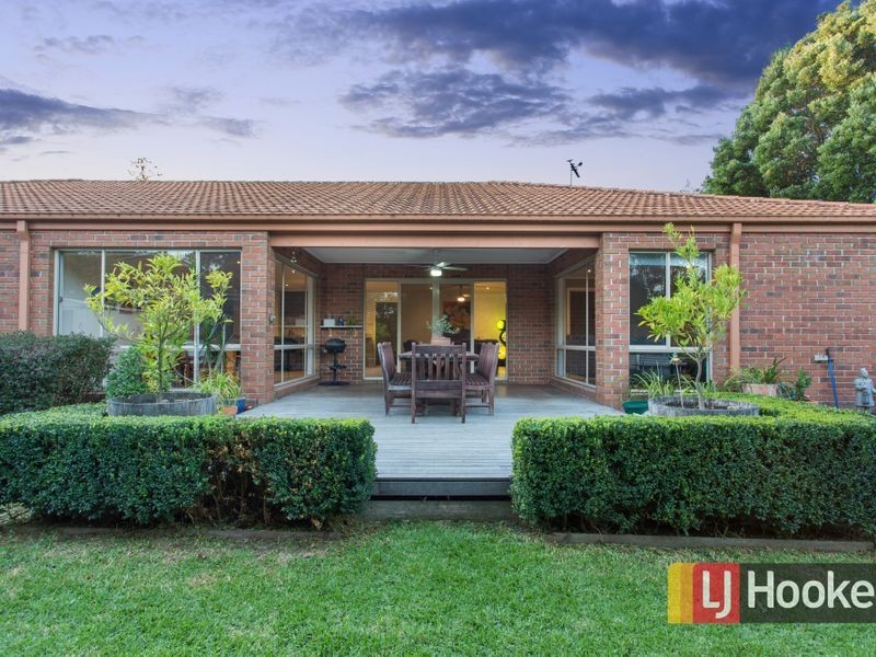 16 Henry Street, Pakenham VIC 3810