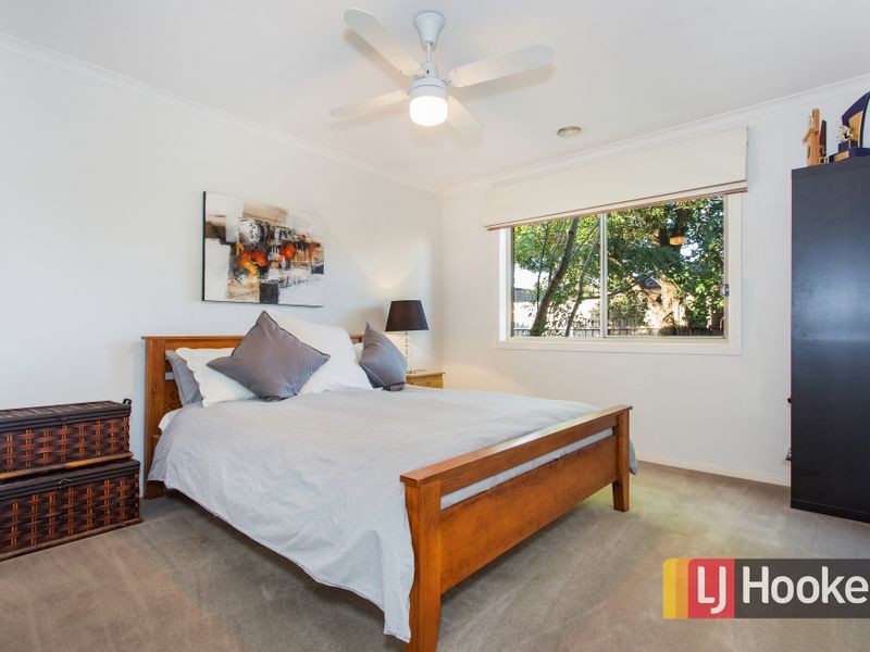 16 Henry Street, Pakenham VIC 3810