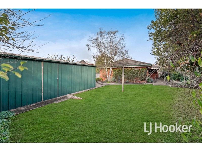 8 Mcgill Court, Pakenham VIC 3810