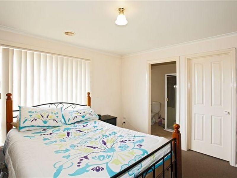 6 Streeton Court, Pakenham VIC 3810