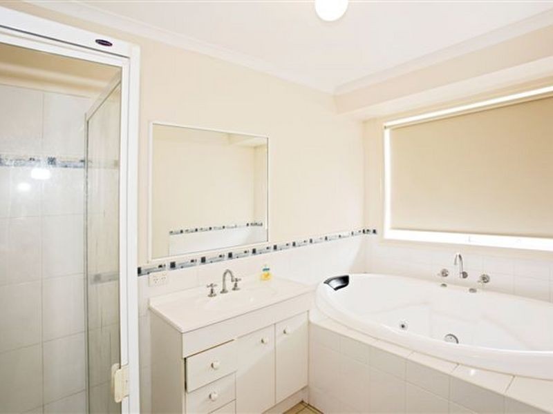 6 Streeton Court, Pakenham VIC 3810