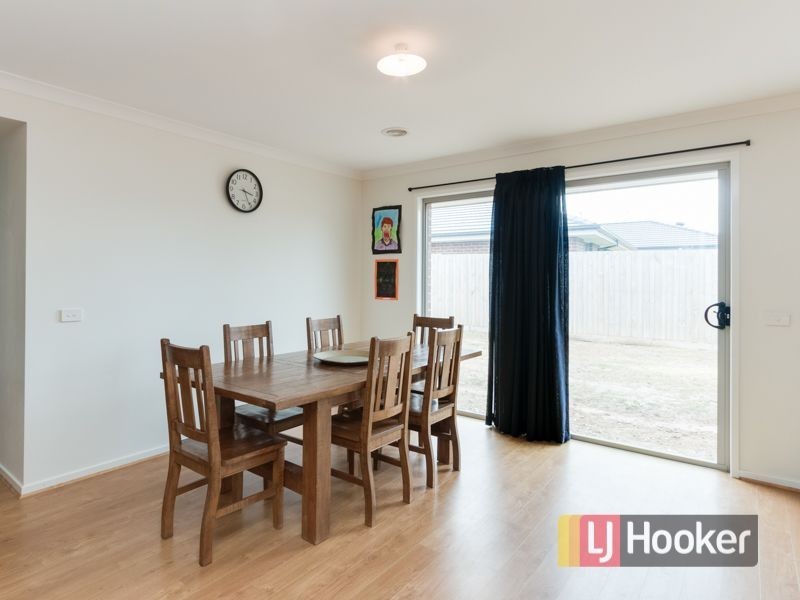 44 Mary Street, Officer VIC 3809