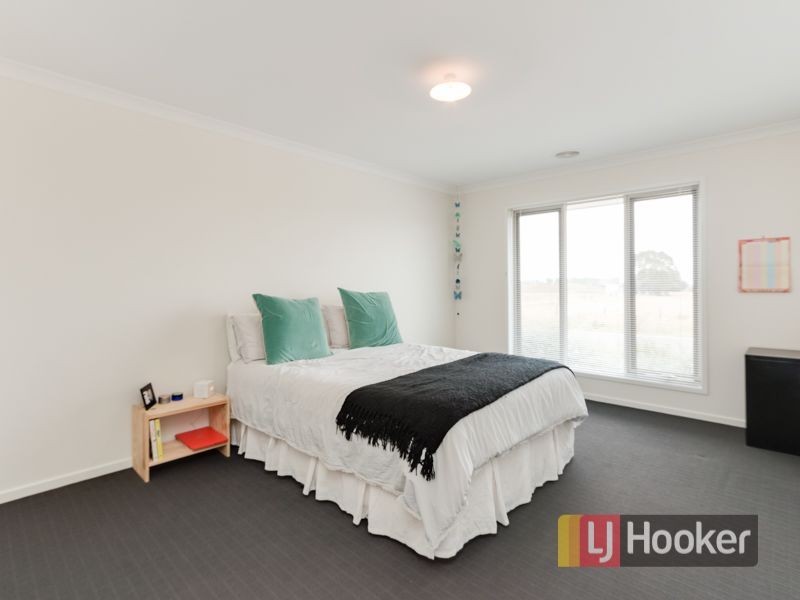 44 Mary Street, Officer VIC 3809