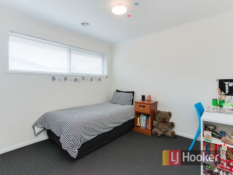 44 Mary Street, Officer VIC 3809