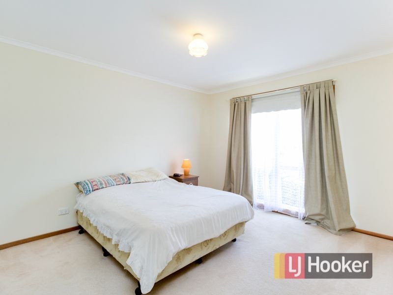 19 Dunbarton Drive, Pakenham VIC 3810