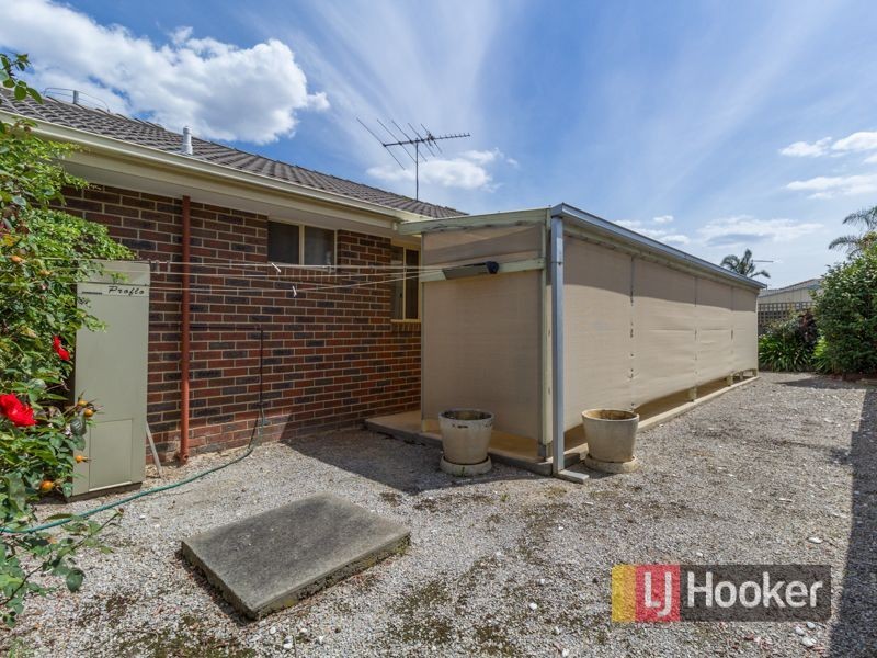 19 Dunbarton Drive, Pakenham VIC 3810