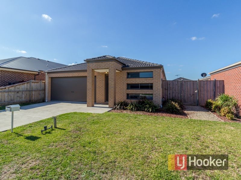 21 Elwood Avenue, Pakenham VIC 3810