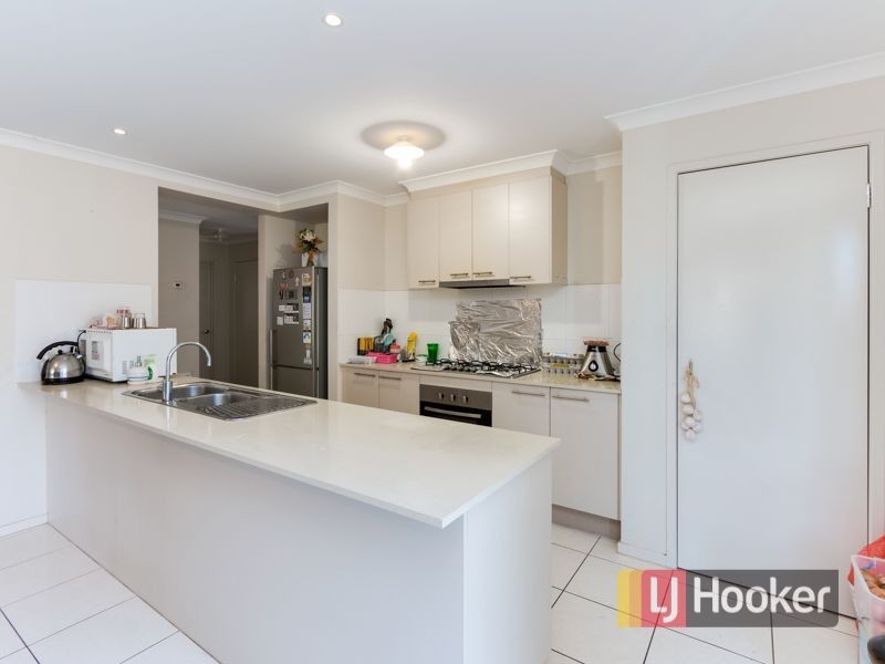 34 Webster Way, Pakenham VIC 3810