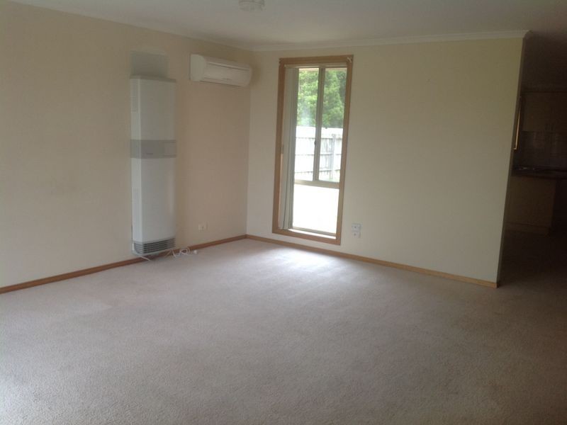 18 Rossi Close, Pakenham VIC 3810