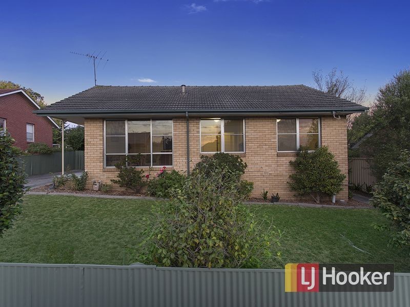 6 Deveney Street, Pakenham VIC 3810