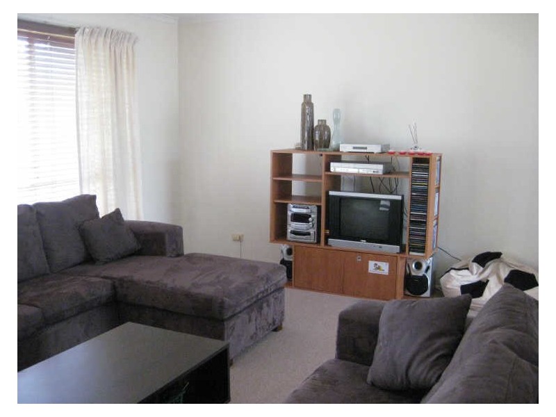 6 Joy Mews, Pakenham VIC 3810