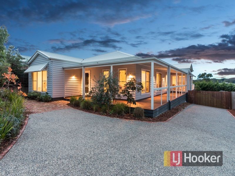 24 Jefferson Road, Garfield VIC 3814